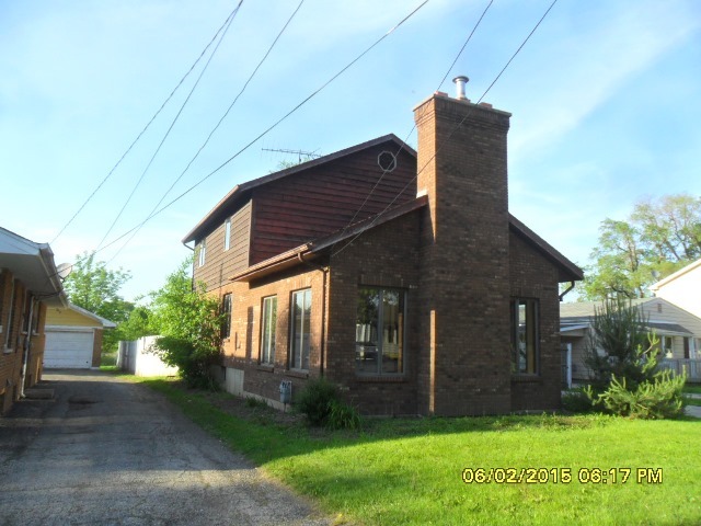 796 Stewart Ave, Elgin, IL 60120 photo 1