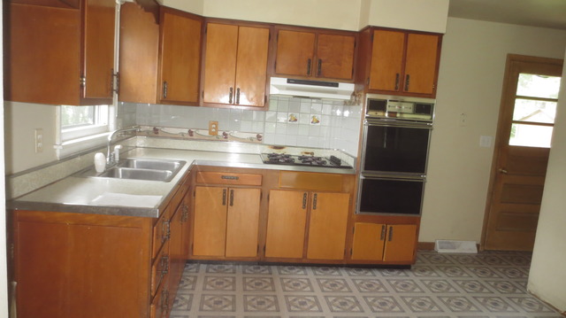 152 Park Ave, Cary, IL 60013 photo 4