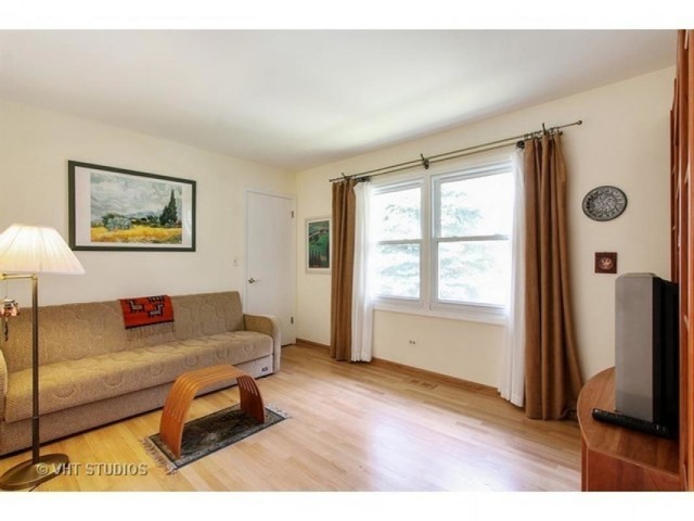 555 Sycamore Ln, Wheeling, IL 60090 photo 15