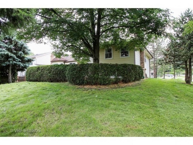555 Sycamore Ln, Wheeling, IL 60090 photo 19