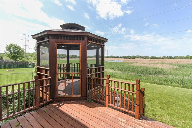992 Longford Rd, Bartlett, IL 60103 photo 23