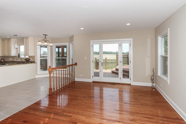 992 Longford Rd, Bartlett, IL 60103 photo 13