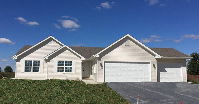 378 Redtail Dr, Davis Junction, IL 61020 photo 1