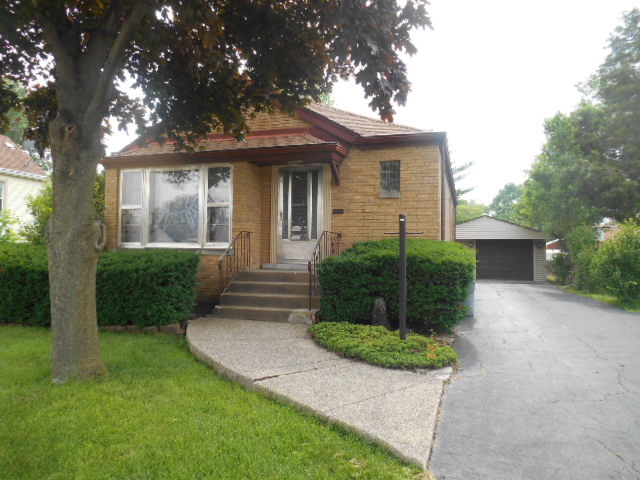 7712 Thomas Ave, Bridgeview, IL 60455 photo 1