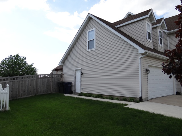 303 Chippewa Dr, Minooka, IL 60447 photo 10