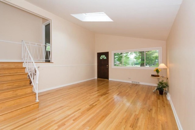716 Ranch Rd, Wheaton, IL 60187 photo 4