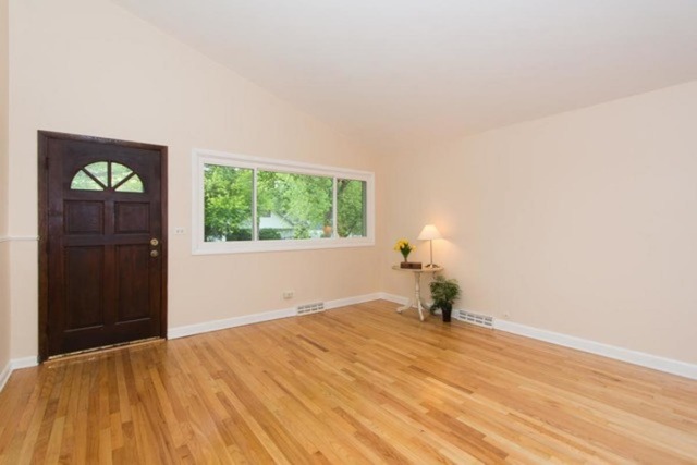 716 Ranch Rd, Wheaton, IL 60187 photo 3