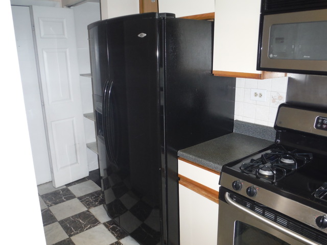432 Maple Dr, Wheeling, IL 60090 photo 8