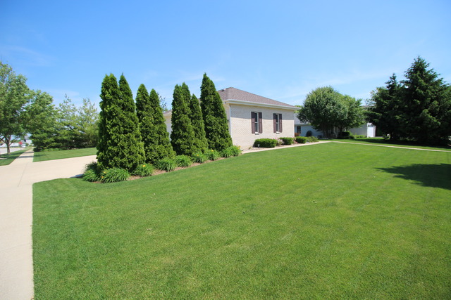 1386 E Cap Cir, Bourbonnais, IL 60914 photo 3