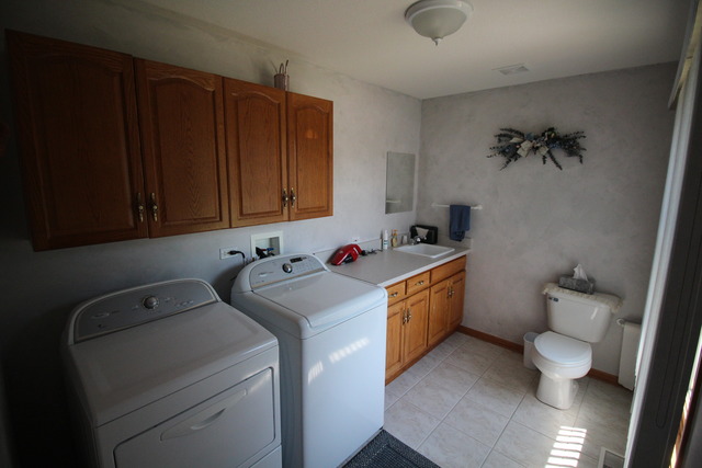 1386 E Cap Cir, Bourbonnais, IL 60914 photo 7