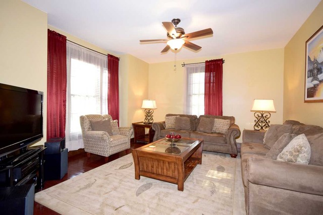 321 N Elm St, Itasca, IL 60143 photo 3