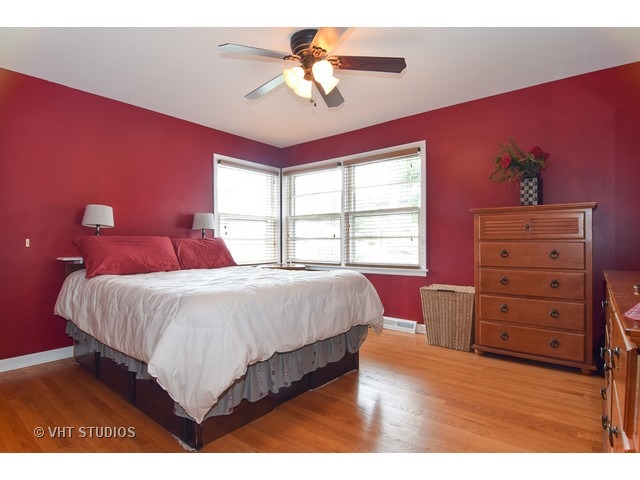 714 S Spring Rd, Elmhurst, IL 60126 photo 9