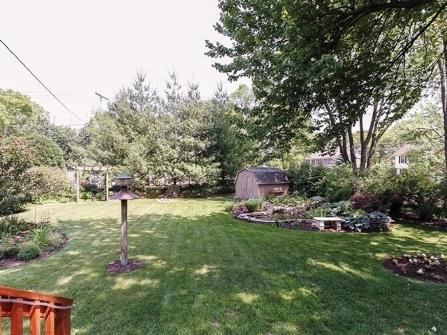 1251 Blackhawk Dr, Elgin, IL 60120 photo 20