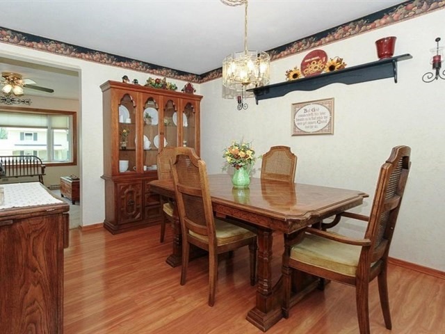 1251 Blackhawk Dr, Elgin, IL 60120 photo 6
