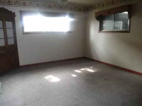 100 W 5th St, Spring Valley, IL 61362 photo 5