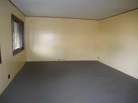 100 W 5th St, Spring Valley, IL 61362 photo 2