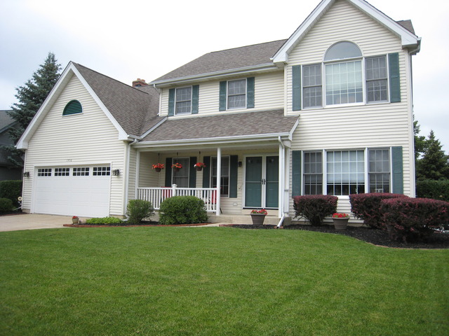 1950 Aspen Dr, Algonquin, IL 60102 photo 1