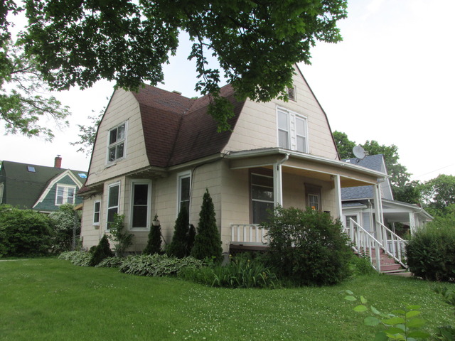 920 Larkin Ave, Elgin, IL 60123 photo 1