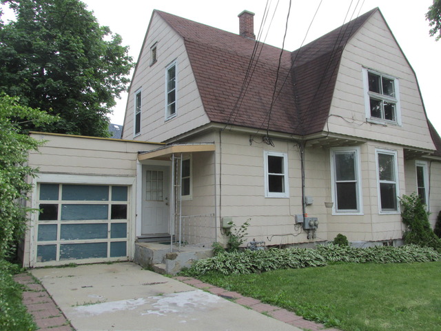920 Larkin Ave, Elgin, IL 60123 photo 3