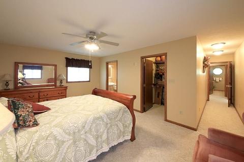 708 S Jackson St, Gardner, IL 60424 photo 7