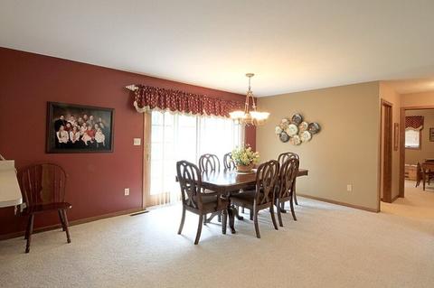 708 S Jackson St, Gardner, IL 60424 photo 5
