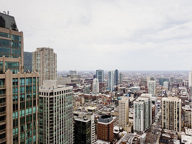 30 E Huron St #4205, Chicago, IL 60611 photo 4