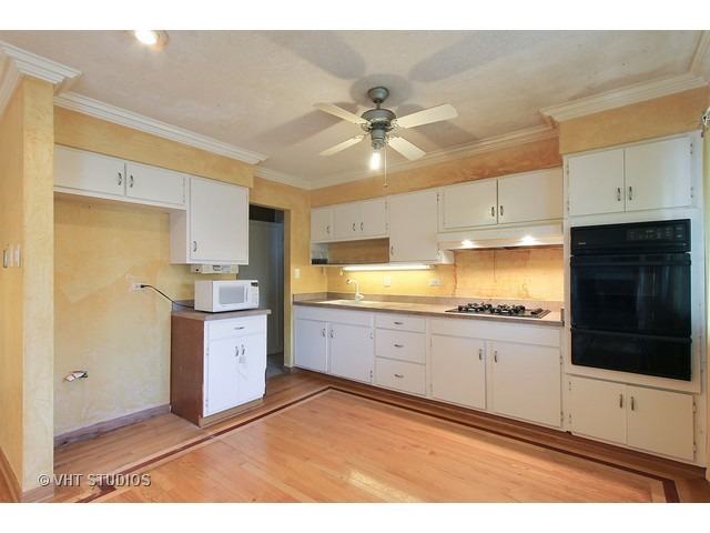 1122 E Paddock Dr, Palatine, IL 60074 photo 2