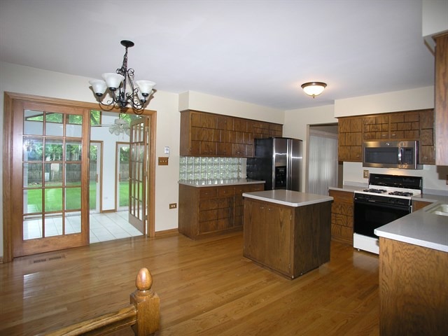 25109 W Willow Dr, Plainfield, IL 60544 photo 5