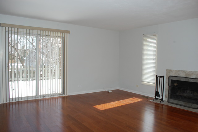 1085 Gannon Dr, Hoffman Estates, IL 60169 photo 7