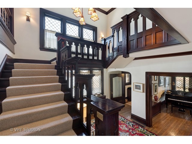 210 Davis St, Evanston, IL 60201 photo 13