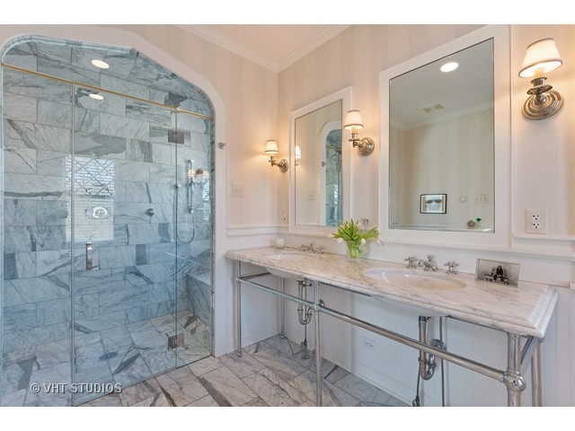 210 Davis St, Evanston, IL 60201 photo 16