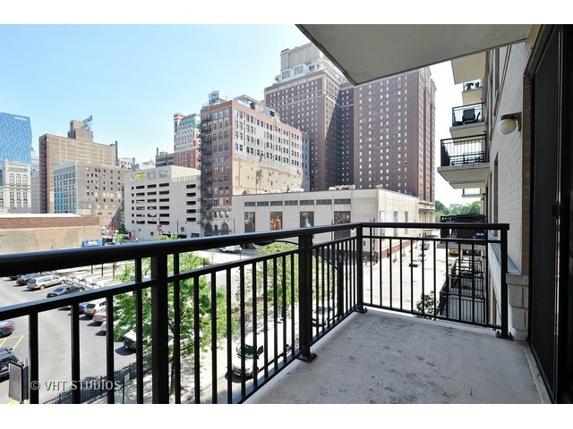 41 E 8th St #4d, Chicago, IL 60605 photo 9