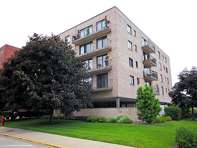 1660 E Thacker St #1c, Des Plaines, IL 60016 photo 2