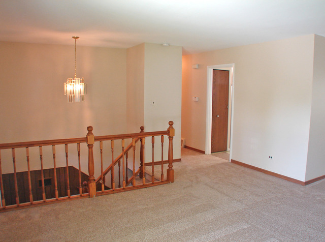116 Saint Armand Ln, Wheeling, IL 60090 photo 3