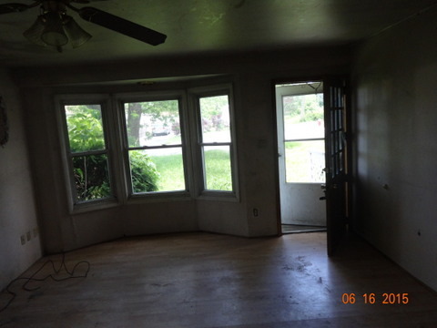 40 E 31st St, Steger, IL 60475 photo 5