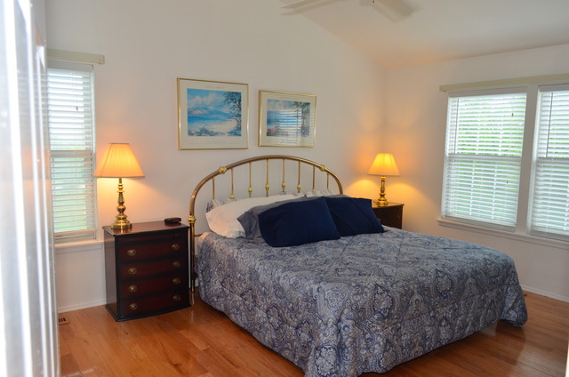 1306 Blackhawk Ln, Bartlett, IL 60103 photo 8