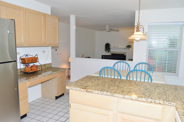 1306 Blackhawk Ln, Bartlett, IL 60103 photo 6