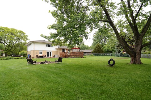 1720 E Aztec Ln, Mount Prospect, IL 60056 photo 20