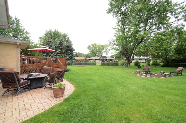 1720 E Aztec Ln, Mount Prospect, IL 60056 photo 19