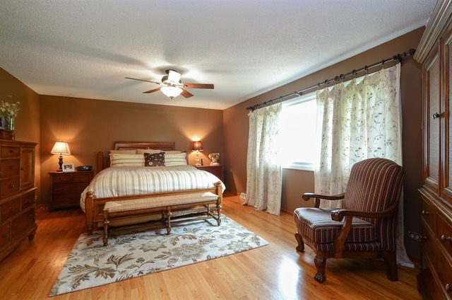1720 E Aztec Ln, Mount Prospect, IL 60056 photo 9