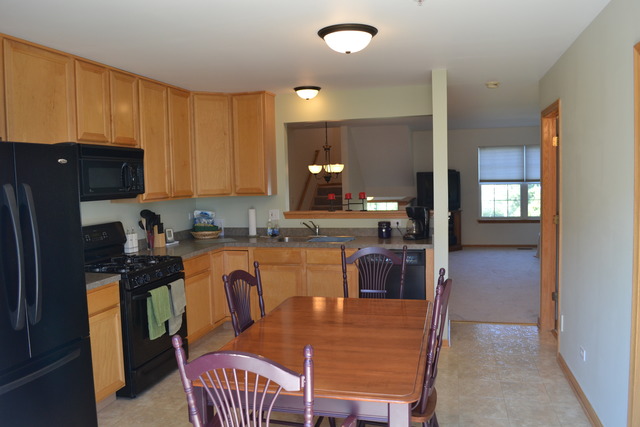 725 River Walk Dr, Wheeling, IL 60090 photo 7