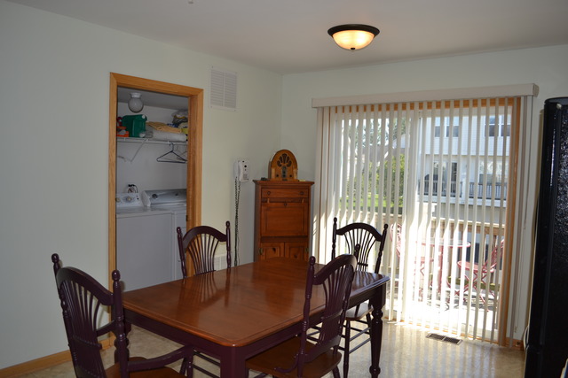 725 River Walk Dr, Wheeling, IL 60090 photo 8