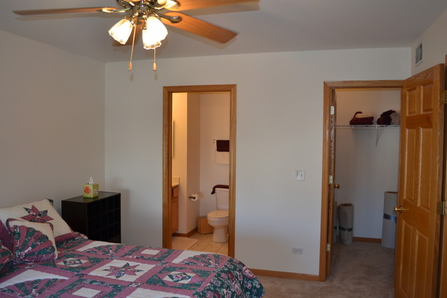 725 River Walk Dr, Wheeling, IL 60090 photo 10