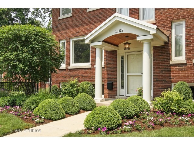 1102 Monroe Ave, River Forest, IL 60305 photo 2
