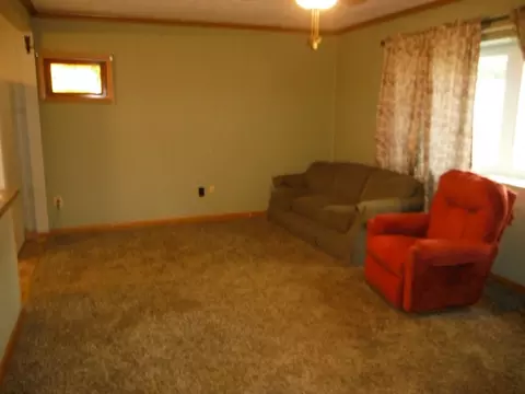 1919 Plum St, Peru, IL 61354 photo 6