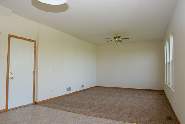 25148 Spring St, Manhattan, IL 60442 photo 2