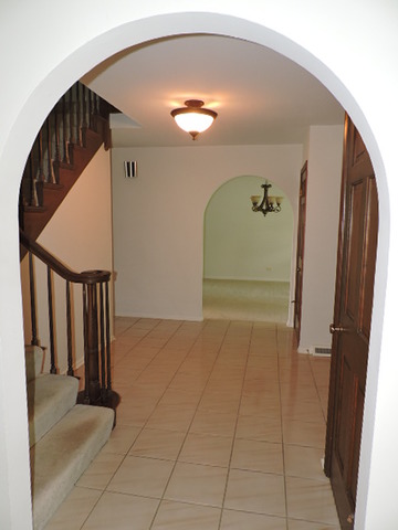 2134 Valley Rd, Northbrook, IL 60062 photo 3