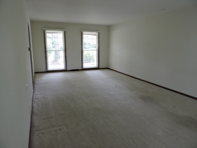 2134 Valley Rd, Northbrook, IL 60062 photo 4