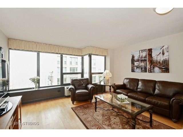 30 E Huron St #5406, Chicago, IL 60611 photo 2