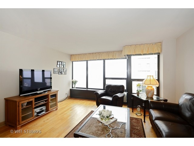 30 E Huron St #5406, Chicago, IL 60611 photo 3
